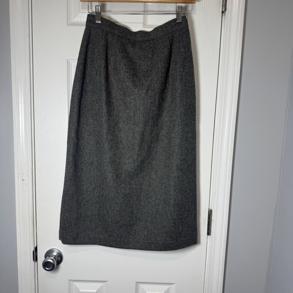 Camden Classics Dresses & Skirts - Camden Classics Vintage Women's Skirt Size 10 Gray Midi Pencil Straight Wool